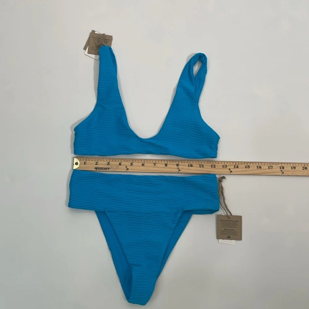 NWT Toast Swim Bikini Size S Ocean Wave Scoop Top Banded Waist Bottom